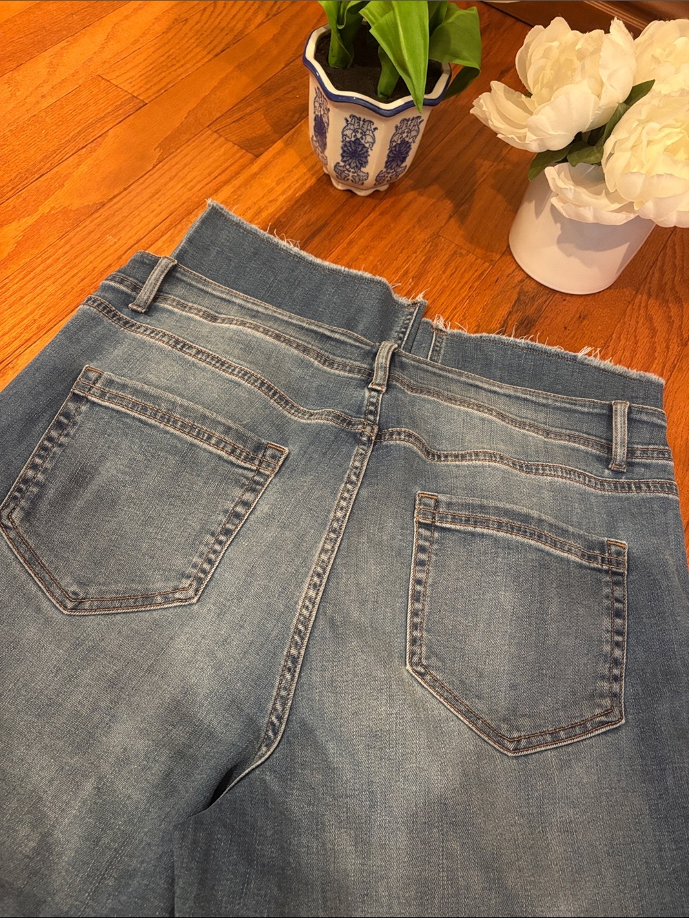 High Rise Straight Leg Crop Jeans - 14 R - Picture 7 of 12